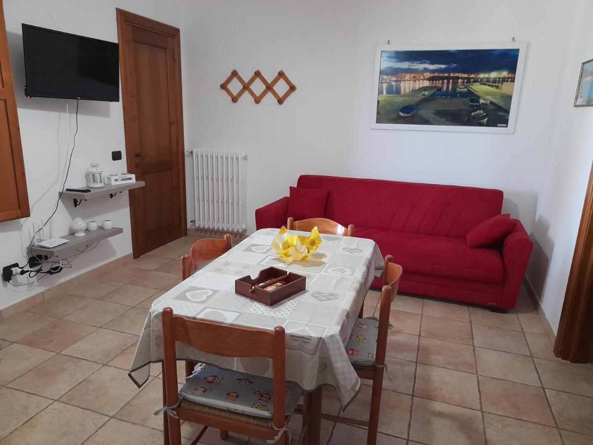 Casa Vacanza Augusto Uggiano La Chiesa Extérieur photo