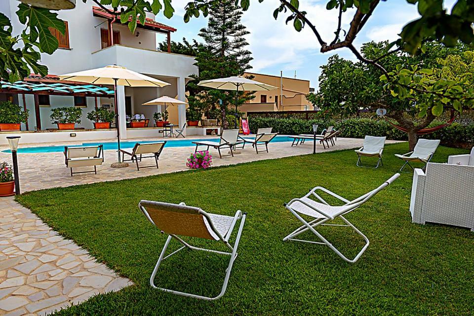 Casa Vacanza Augusto Uggiano La Chiesa Extérieur photo