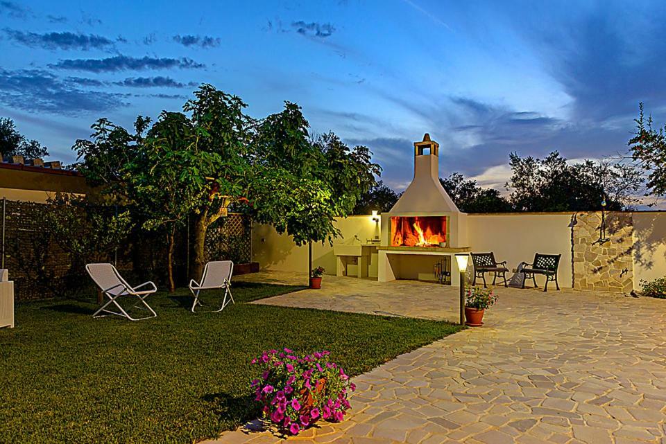 Casa Vacanza Augusto Uggiano La Chiesa Extérieur photo