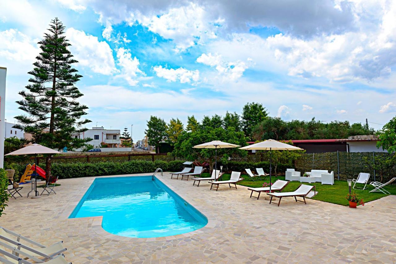 Casa Vacanza Augusto Uggiano La Chiesa Extérieur photo